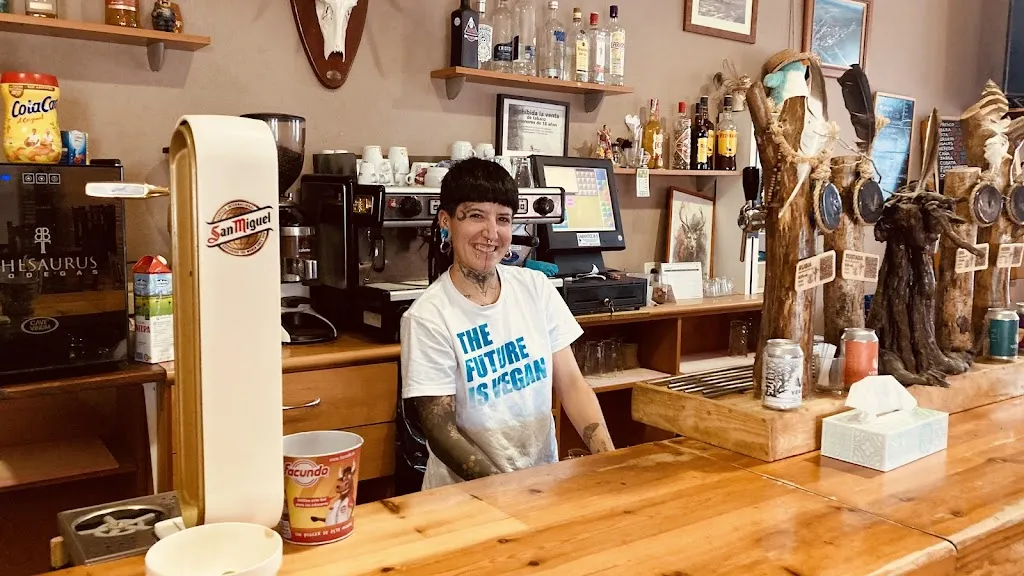 Poca Huntaz_Bar El Palomar_Ledigos_review