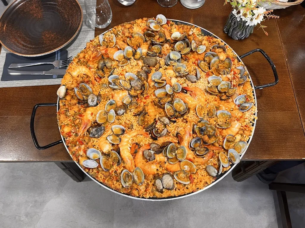 david montero_El Teleclub de Olga_Mantinos_recensione