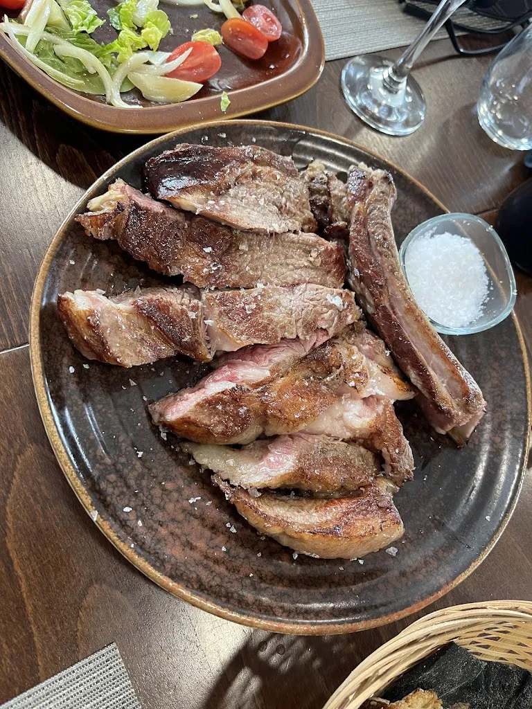 El Teleclub de Olga restaurant in Mantinos