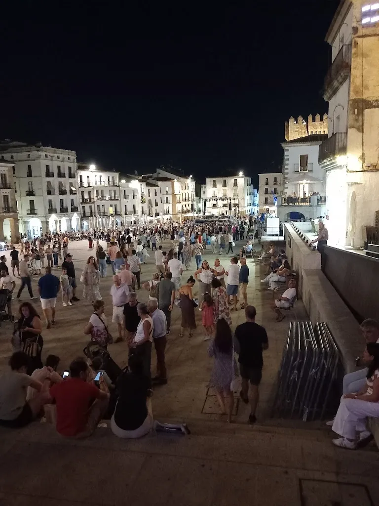 Michael O Kelly_Exe Ágora Cáceres_Itero de la Vega_review