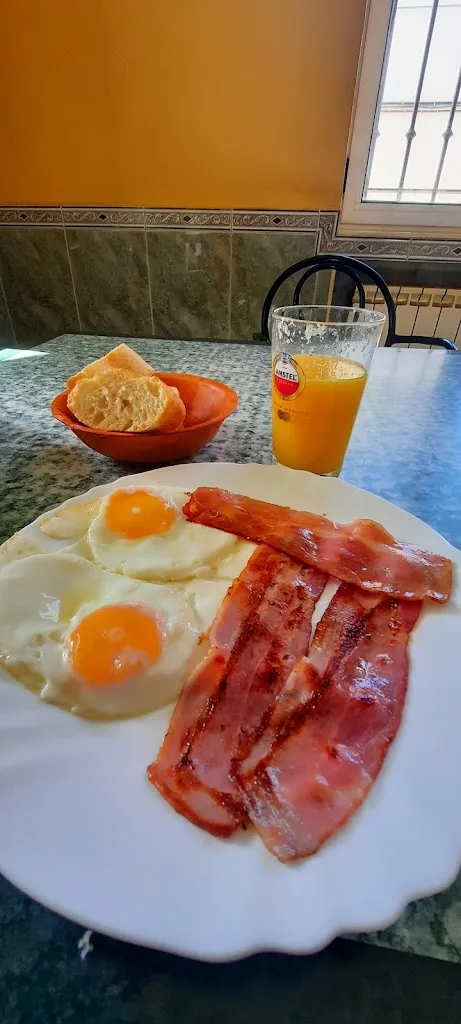 May Rosales_Bar Tachu_Itero de la Vega_review