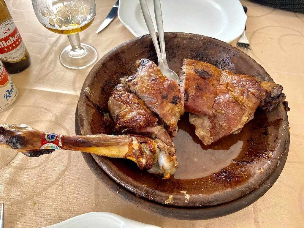 Hostal Restaurante Los Olmos_Olmos de Ojeda_slider_image_3