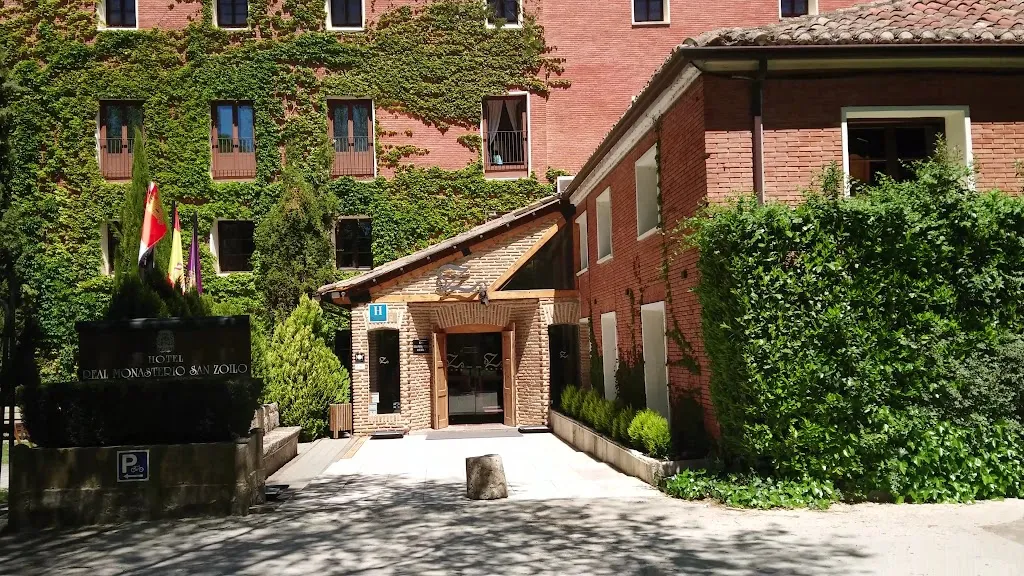 Monasterio San Zoilo | Hotel_Osorno la Mayor_slider_image_2