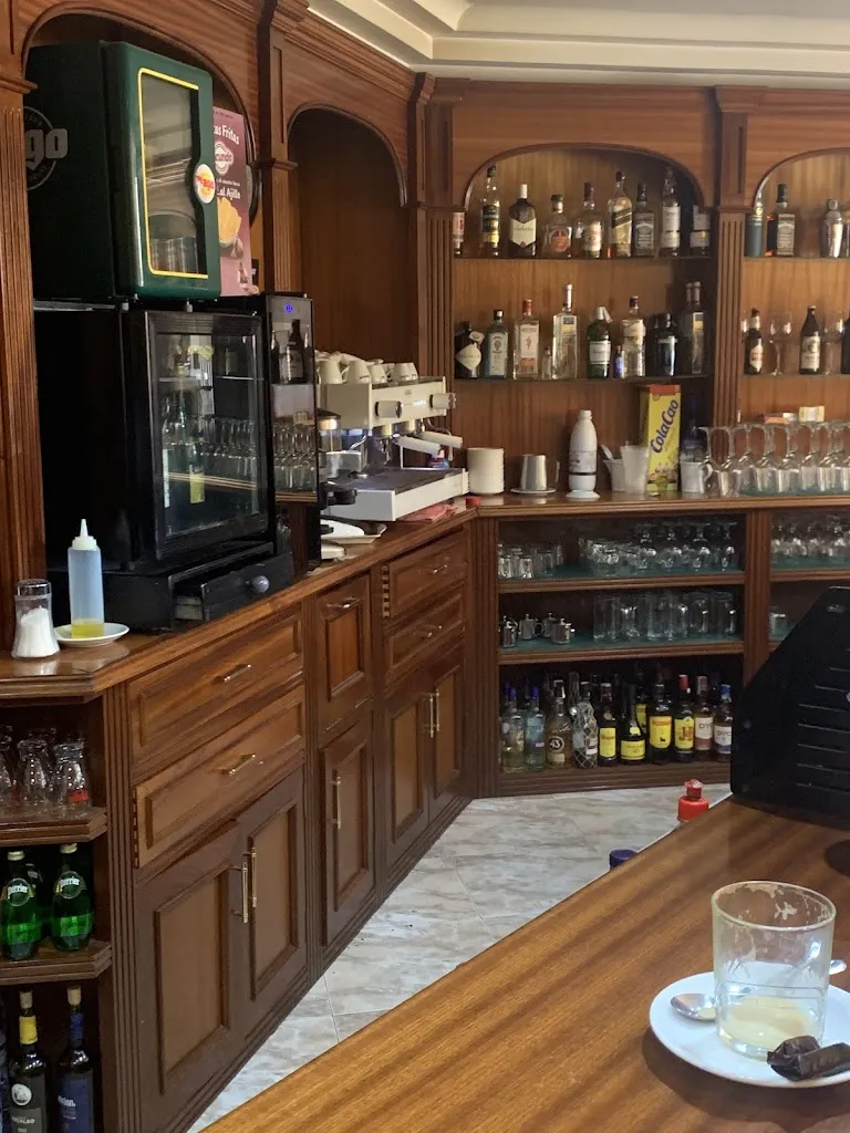 Cafetería Villa de Osorno restaurant in Osorno la Mayor