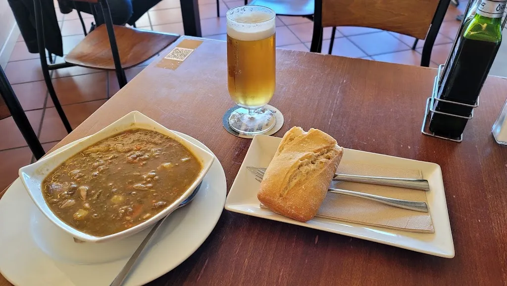 Wilfred Tam_Asador de Perales_Perales_avis