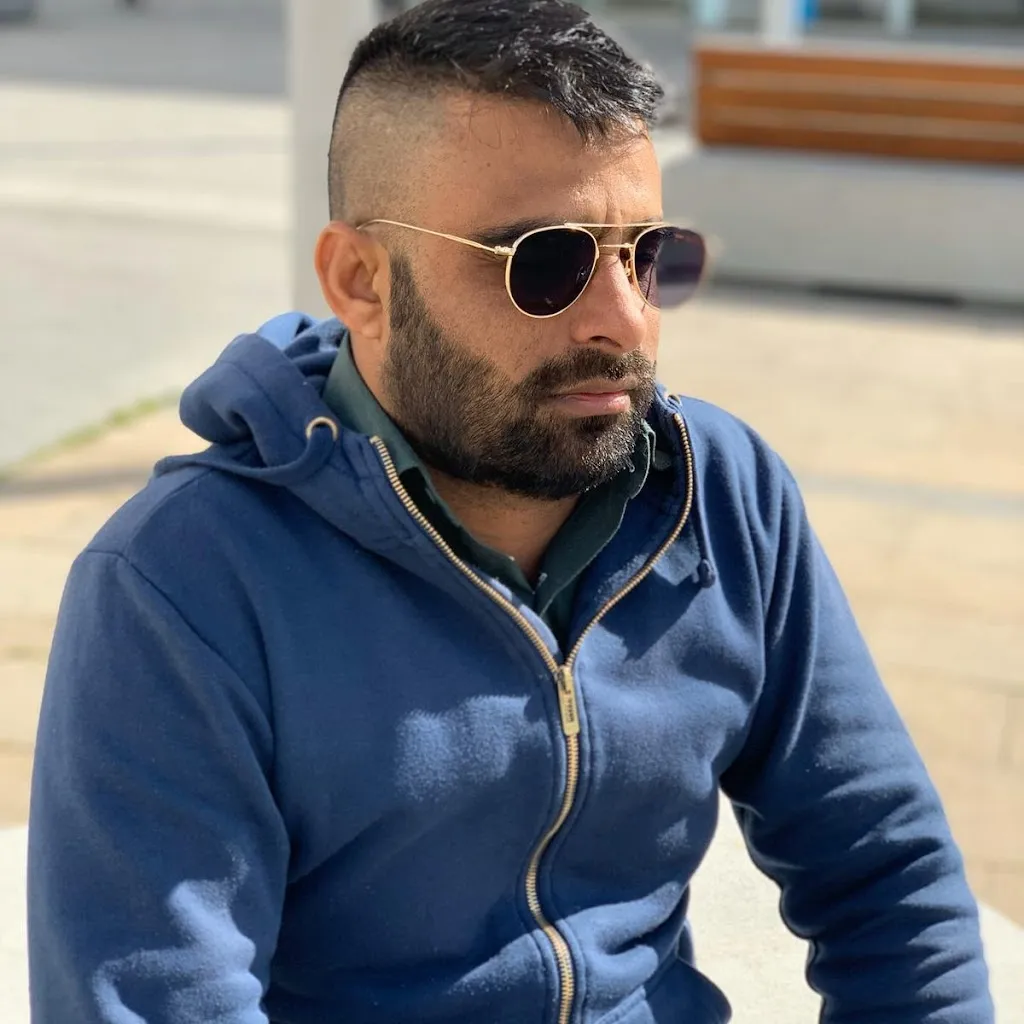 Multan Sultan_Asador de Perales_Perales_avis