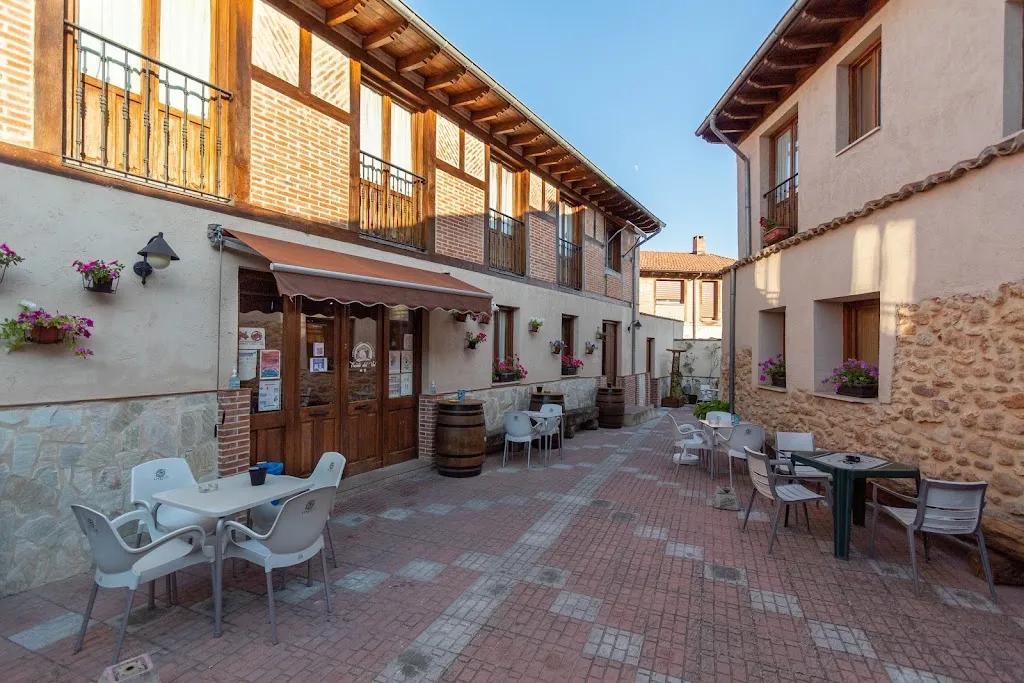 Casa rural Fuente del Val restaurant in Payo de Ojeda