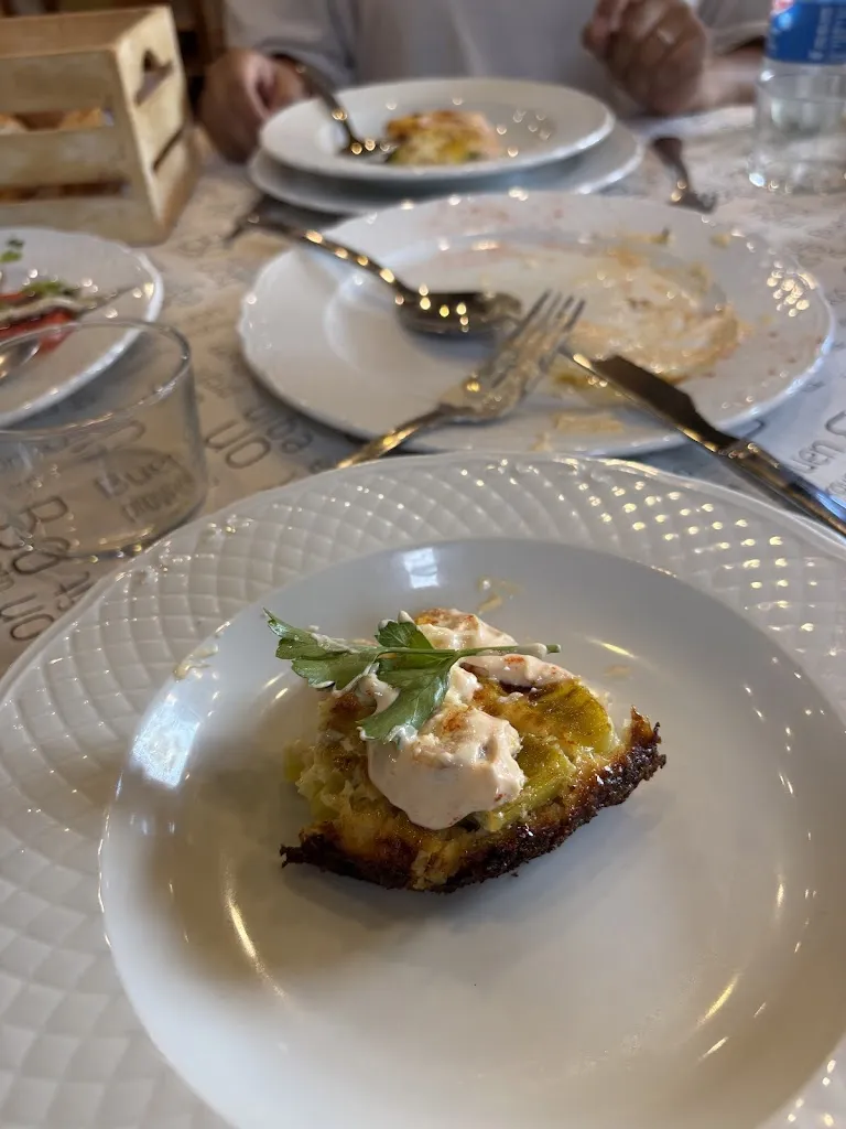 Keiko Mendoza_La Taba Hostal Restaurante_Pernía La_review