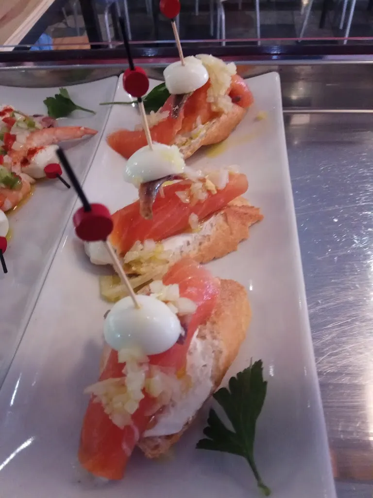 Menu_Bar Picos Pardos_Paredes de Nava_image_1