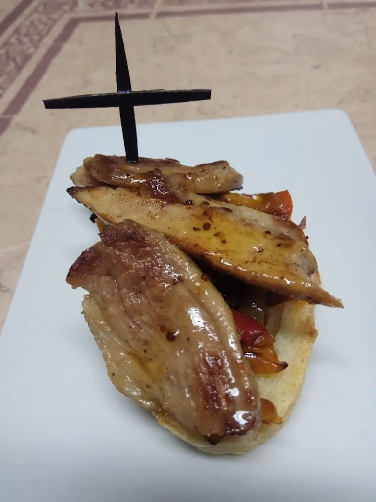 Menu_Bar Picos Pardos_Paredes de Nava_image_7