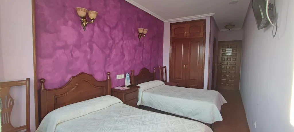 HOSTAL RESTAURANTE RATÓN_Paredes de Nava_slider_image_2