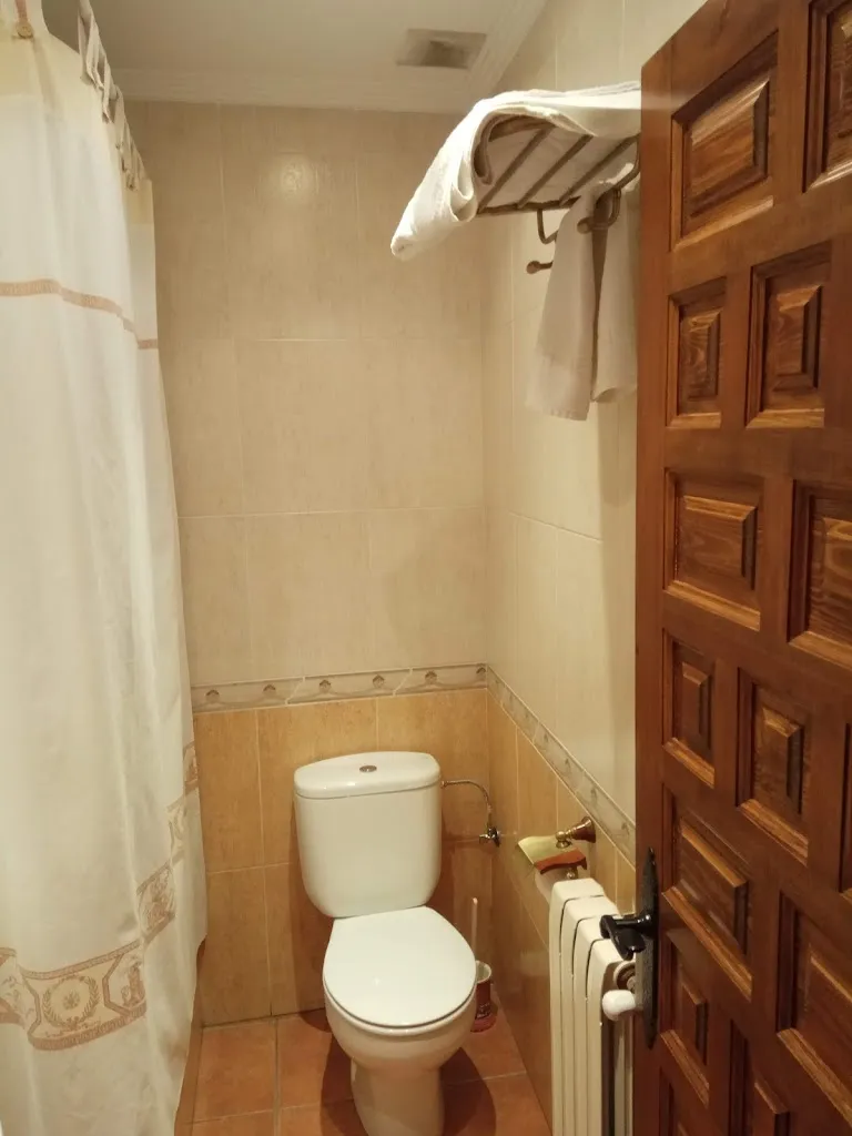 HOSTAL RESTAURANTE RATÓN_Paredes de Nava_slider_image_3