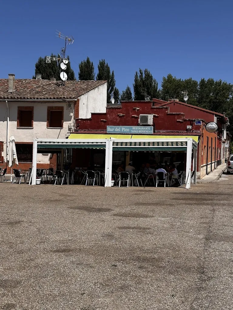 Wayne DeWilde_Bar el Pico_Quintana del Puente_review