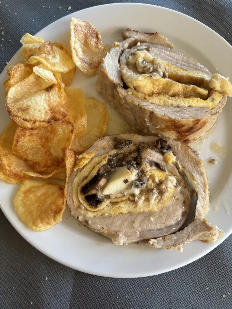 Adriana Roldan Serrano_FINCA DE LA PUEBLA_Requena de Campos_review