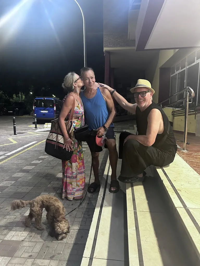 Paula Latz-Greener_The Godfather Bar_Población de Arroyo_review