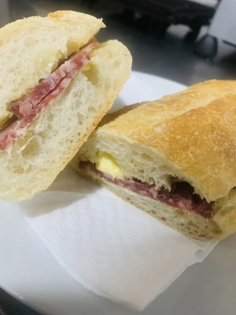 De locos_Población de Arroyo_slider_image_2