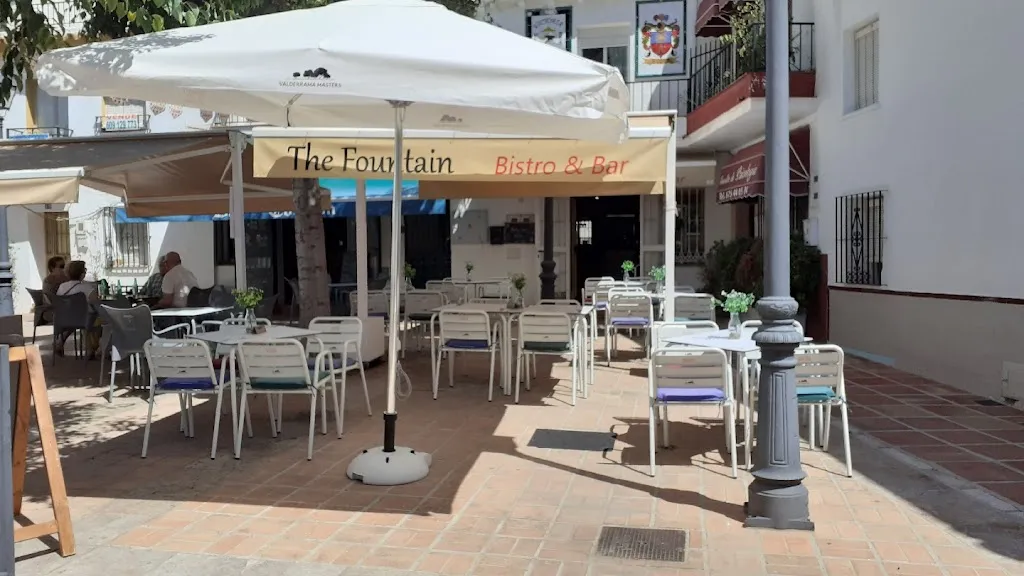 The Fountain Bistro and Bar_Población de Arroyo_slider_image_1