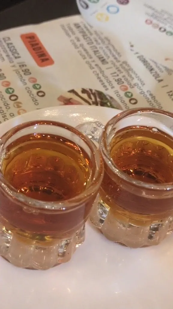 sara lopez_LO SPRITZ ONE Arroyo de la Miel_Población de Arroyo_review