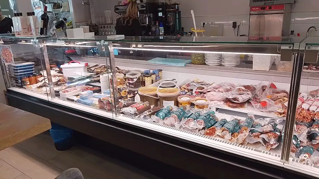 Ian Ribbins_La Despensa Tapas and Wine Bar_Población de Arroyo_review