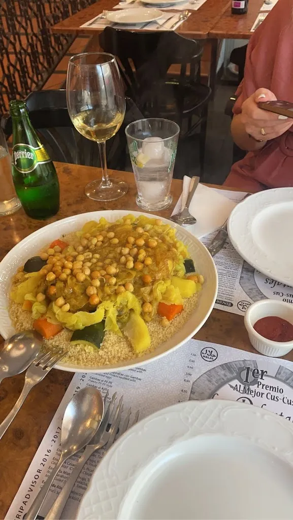 Amélia Chardon_Restaurante Los Delantales_Población de Arroyo_review