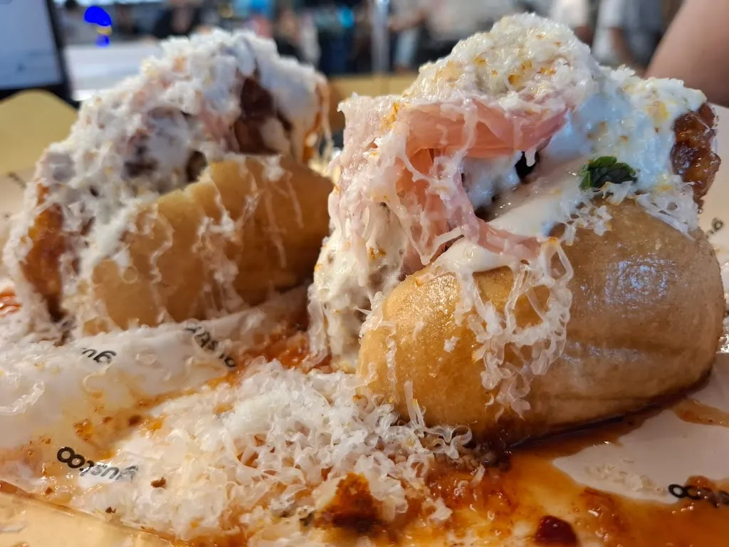 Adriana Calderon-Roales_Gustoo_Santoyo_review