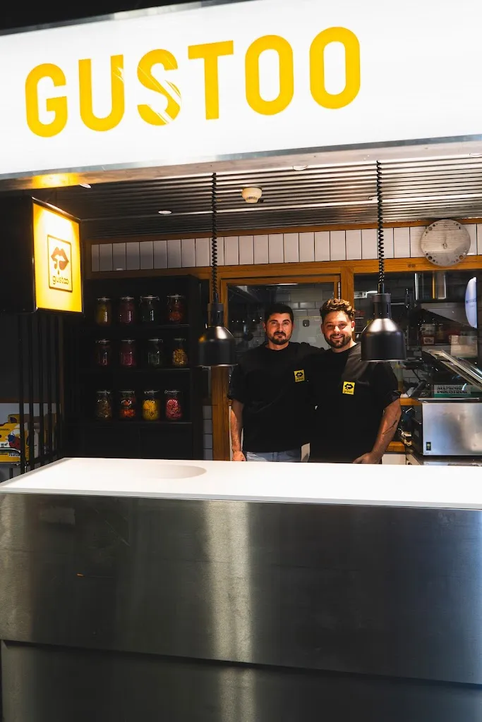 Gustoo_Santoyo_slider_image_1