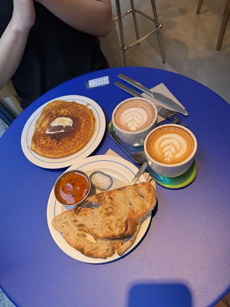 Diana Himawan_Etual Café_Serna La_review