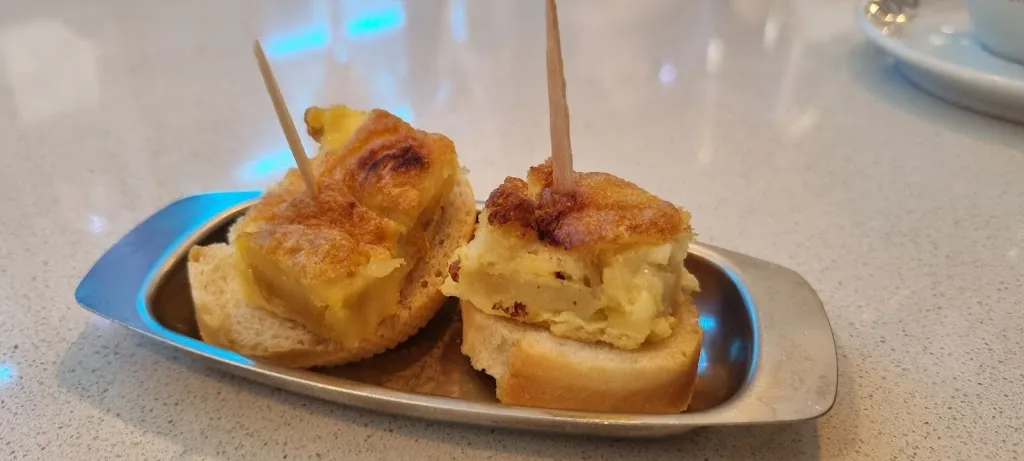 Menu_Bar Vival_Santibáñez de la Peña_image_1