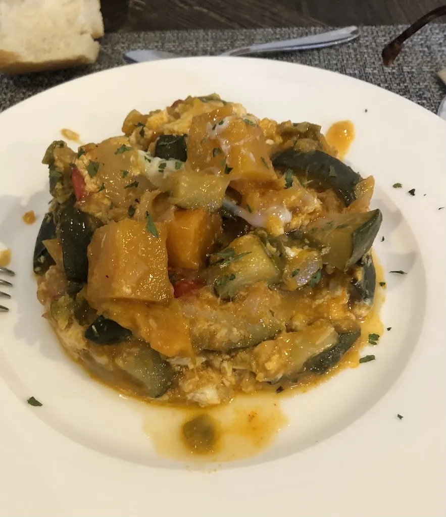 Corinne Pautonnier Berger_Bar Restaurante La Basílica_Venta de Baños_review