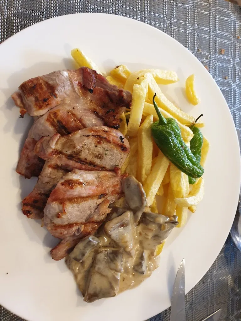 Frederic Berger_Bar Restaurante La Basílica_Venta de Baños_review