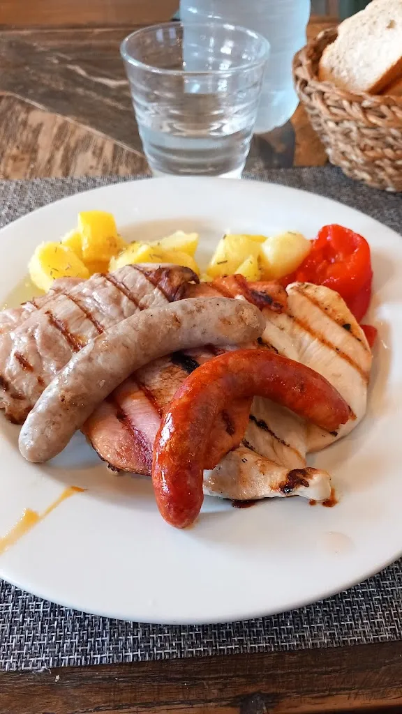 Oscar Diaz_La Tapería VdB - restaurante y cafetería_Venta de Baños_review