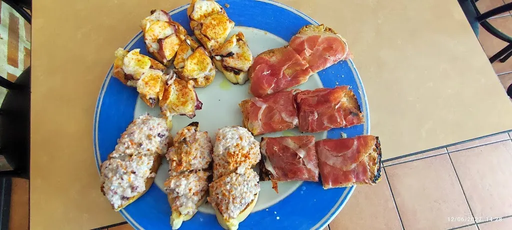 Bar- Restaurante Ideal_Venta de Baños_slider_image_2