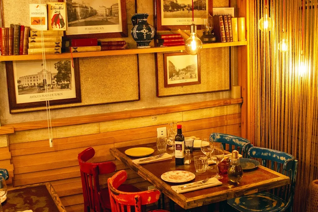 Alcaravea, Cerveceria Restaurante restaurant in Villada