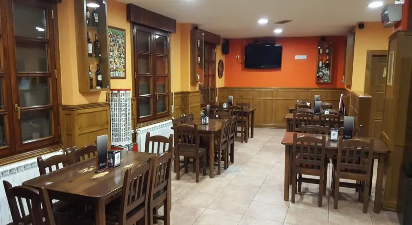 Bar Hostal Las Cantigas restaurant in Villalcázar de Sirga