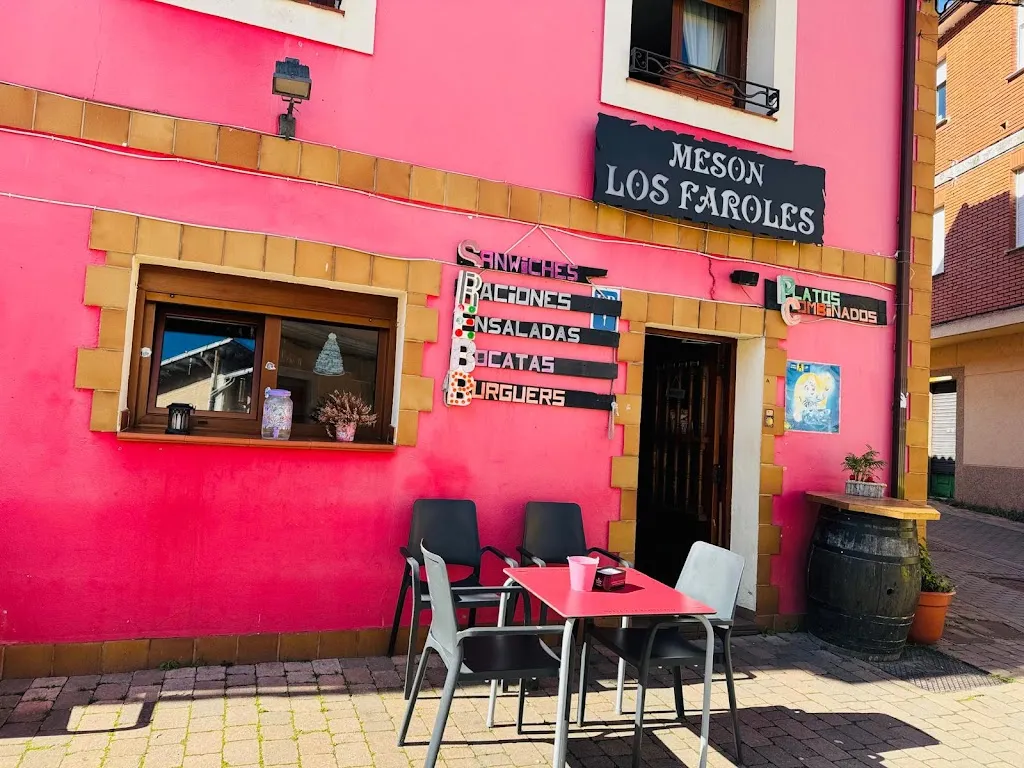 Mesón Los Faroles restaurant in Velilla del Río Carrión