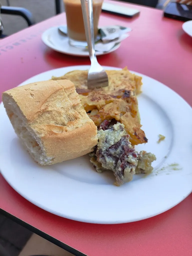 Jedo C_Hostal Bar Stop_Velilla del Río Carrión_review