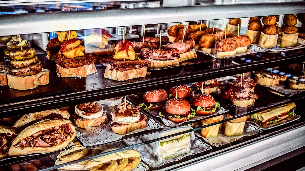 Café-Bar Santorini_Villamediana_slider_image_1