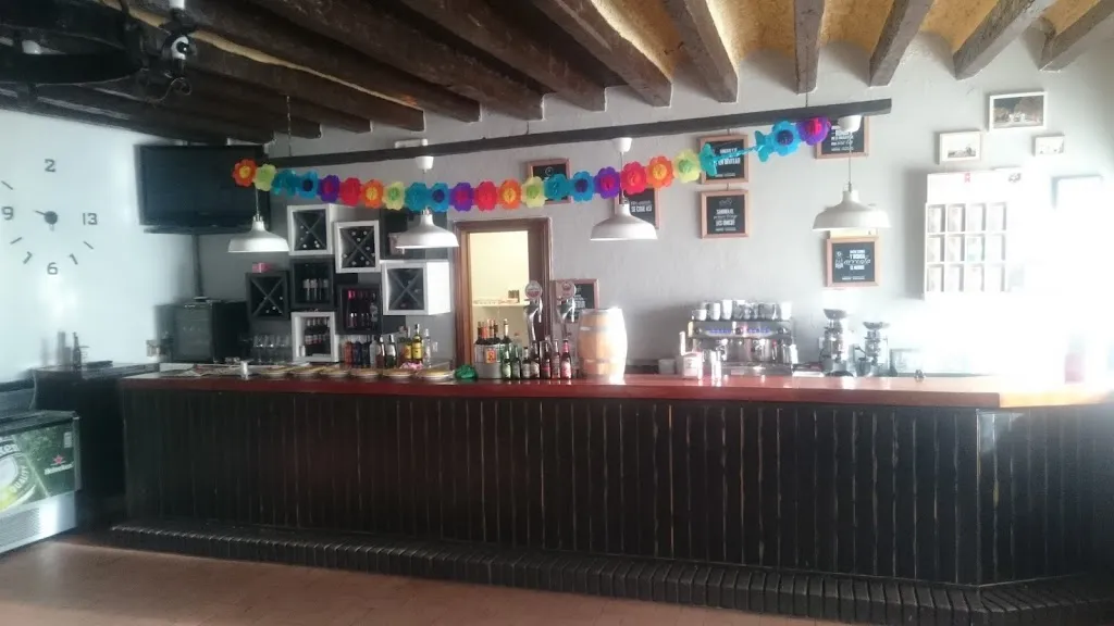 Mesón la Rojina_Villarramiel_slider_image_1