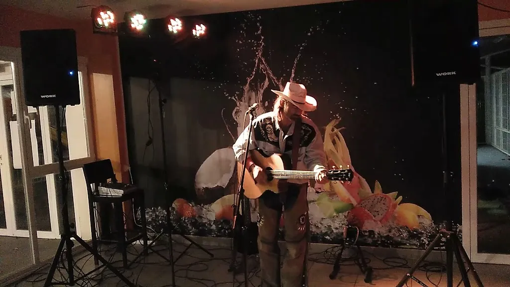 Bar-Restaurante La Piscina_Villamuriel de Cerrato_slider_image_2