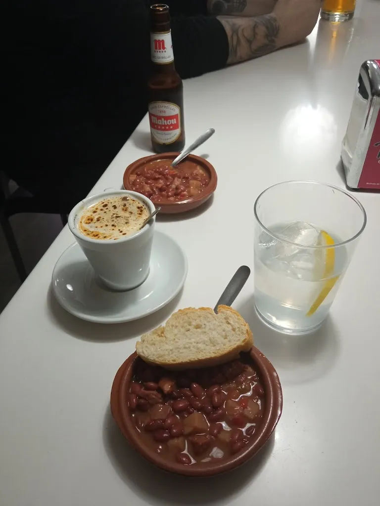 Menu_Icaro café_Villamuriel de Cerrato_image_1