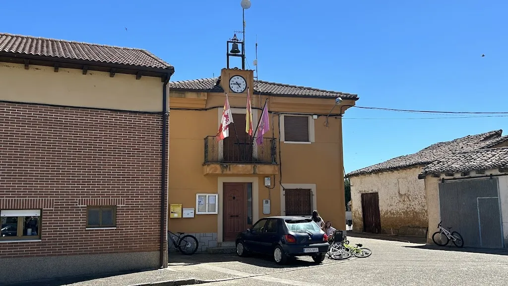 Ayuntamiento de Villota del Páramo restaurant in Villota del Páramo