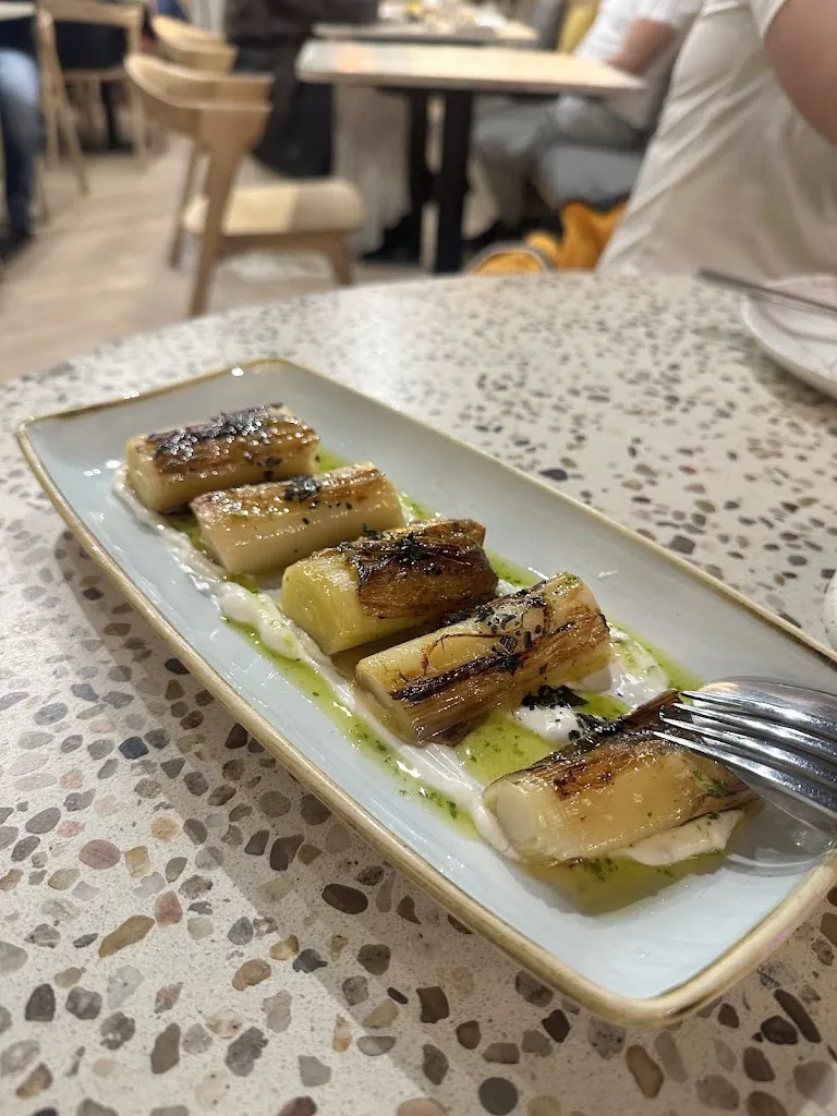 Mariana Matos_O Loureiro_Caldas de Reis_review