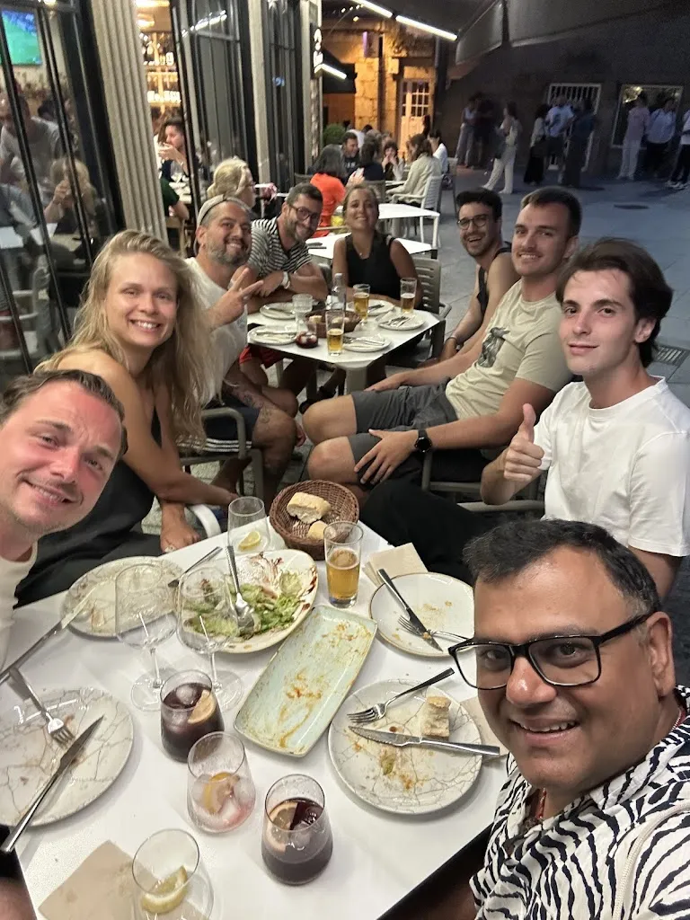 Yuvrraj Narrayan_O Loureiro_Caldas de Reis_review