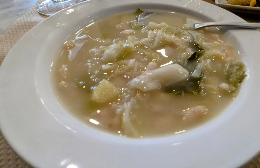 Van-Der Kellen Loureiro_Restaurante Cafe Cruceiro_Caldas de Reis_review