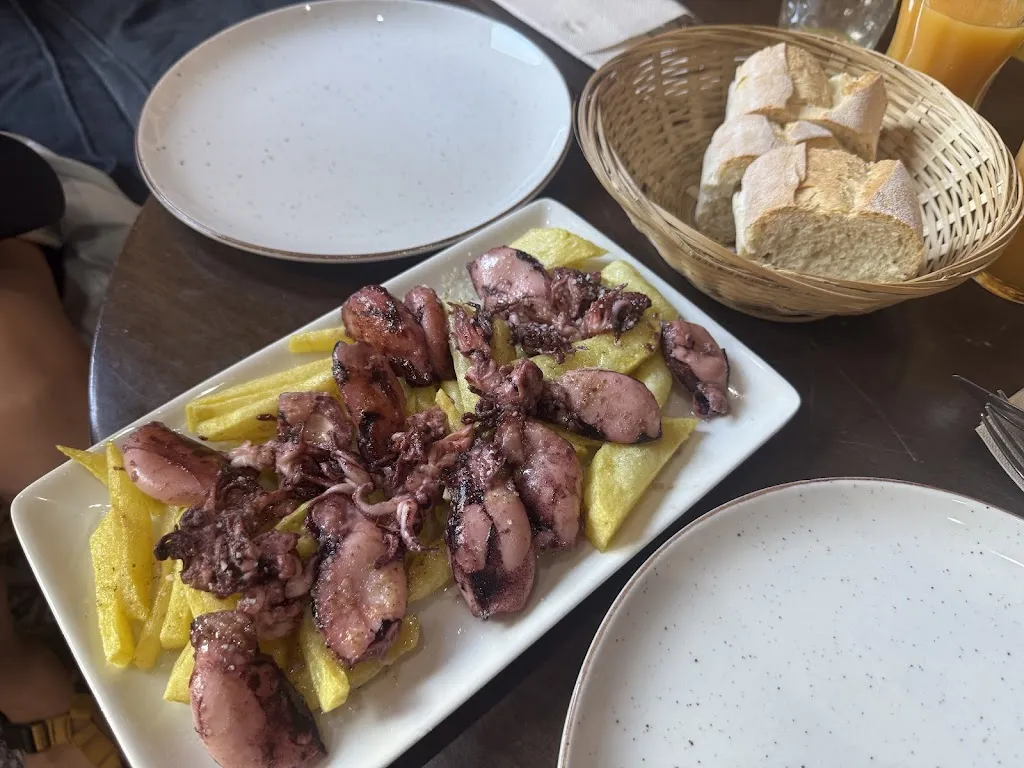 Cathy N Paxson_La Real Tapería_Caldas de Reis_review