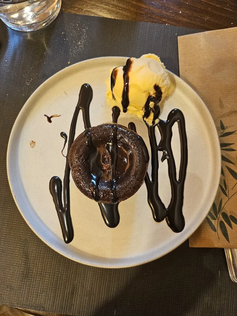 Paquale Ciccu_D’Roxos_Caldas de Reis_review