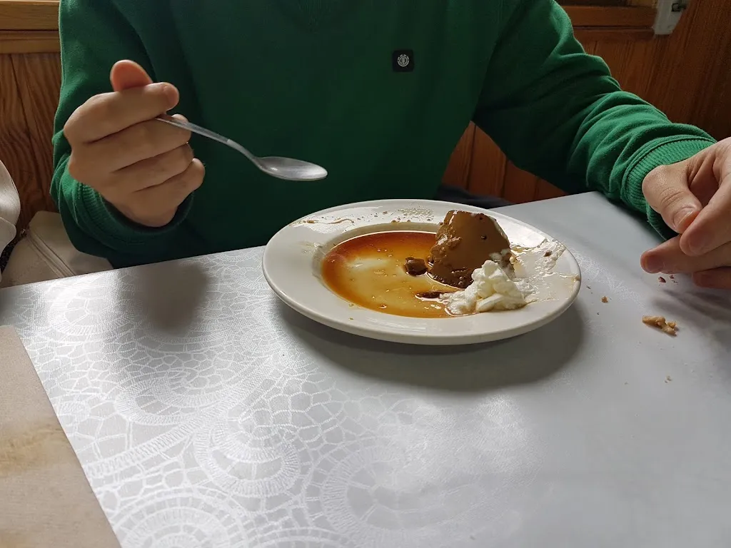 jose ramon gonzalez carbon_Bar Marisol_Cañiza A_review