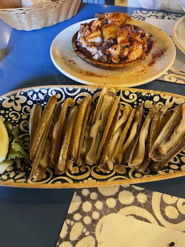 Peter Mason_O Refuxio D'Anton_Baiona_review