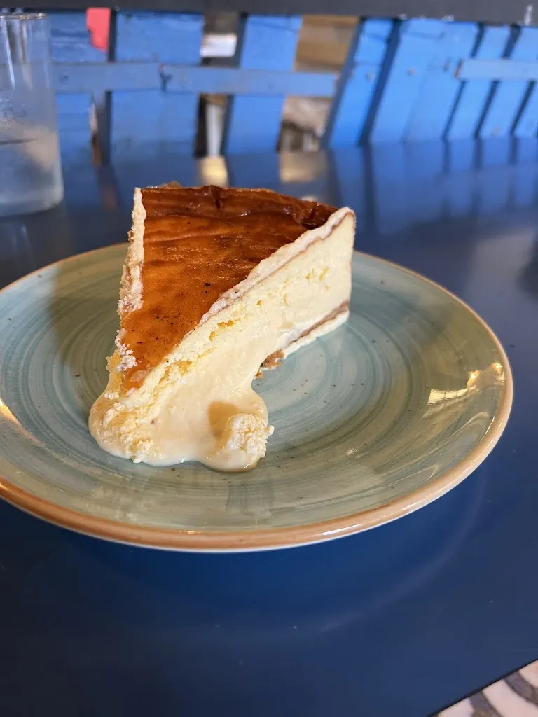 Caroline Haryono_O Refuxio D'Anton_Baiona_review