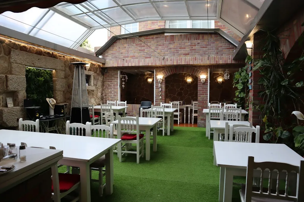 Asador Restaurante Cupula Baiona restaurant in Baiona